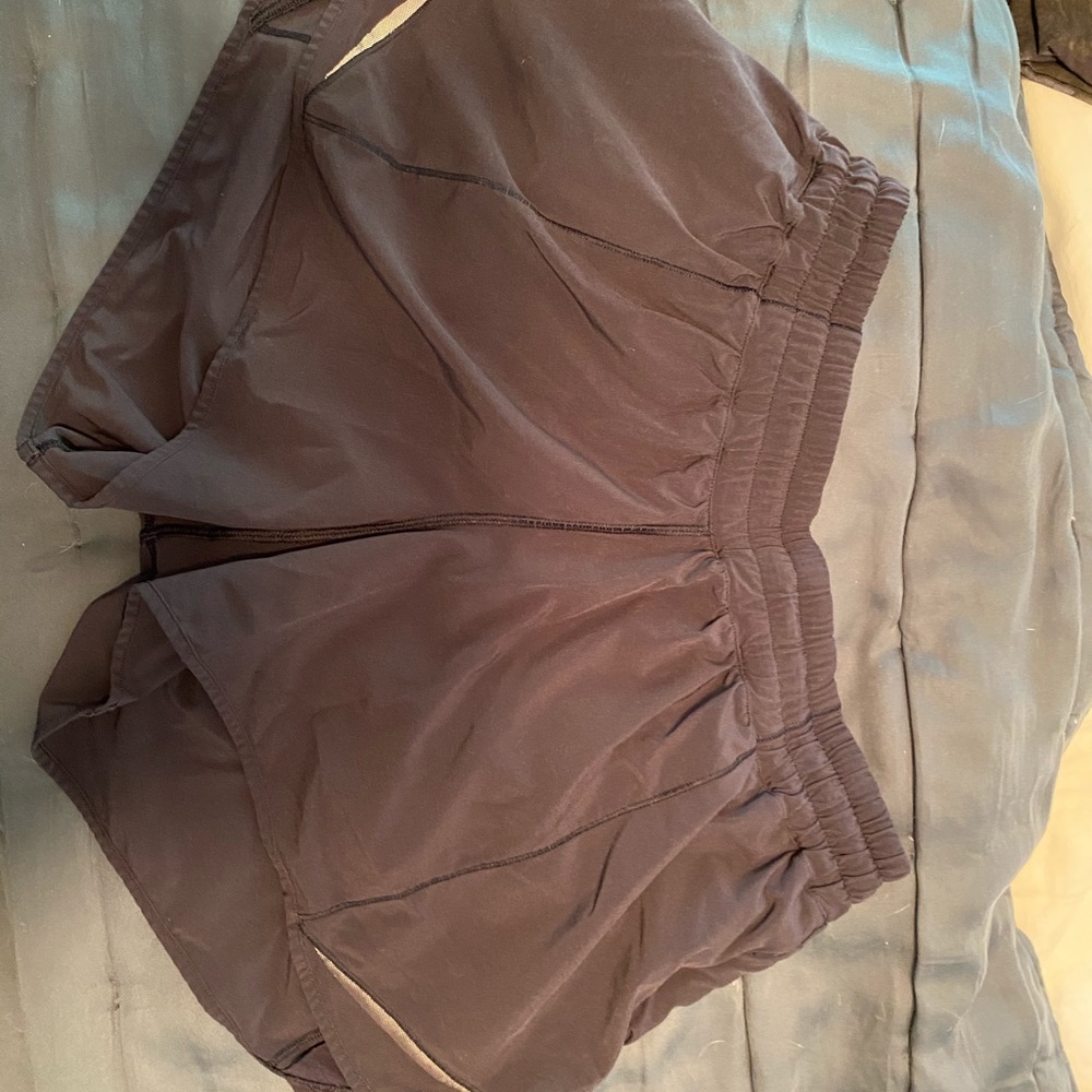 Lululemon navy hotty hot tall shorts size 12